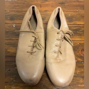 Tap shoes